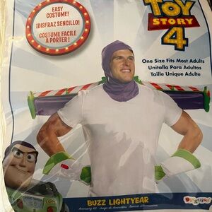 Buzz Lightyear wings, gloves, and cap